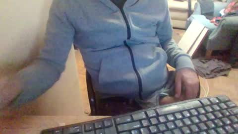 Snapshot of pup_y chatting on September 2025 10:04:01 PM pup_y online show from September 2025 10:04:01 PM