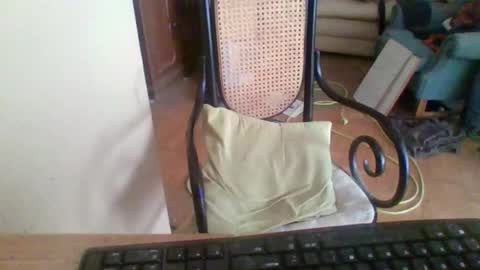 Snapshot of pup_y chatting on September 2025 10:09:01 AM pup_y online show from September 2025 10:09:01 AM