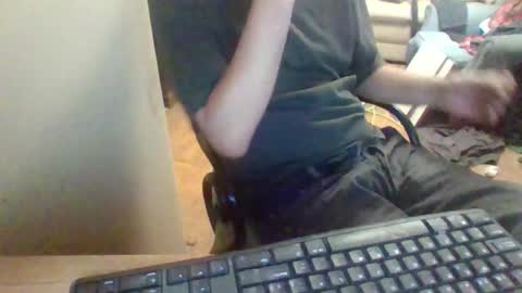 Snapshot of pup_y chatting on September 2025 06:35:01 PM pup_y online show from September 2025 06:35:01 PM