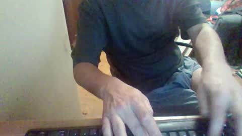 Snapshot of pup_y chatting on September 2025 08:36:01 PM pup_y online show from September 2025 08:36:01 PM