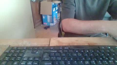 Snapshot of pup_y chatting on October 2025 11:40:01 AM pup_y online show from October 2025 11:40:01 AM