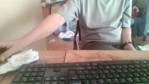 Snapshot of pup_y chatting on October 2025 08:33:02 AM pup_y online show from October 2025 08:33:02 AM