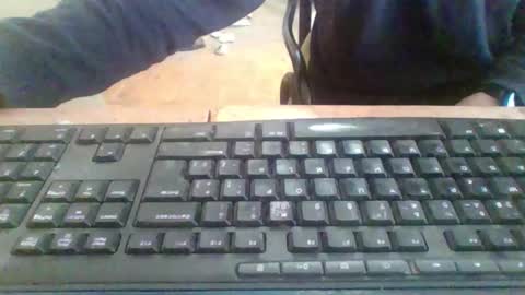 Snapshot of pup_y chatting on November 2025 07:42:02 AM pup_y online show from November 2025 07:42:02 AM