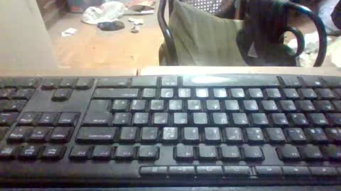 Snapshot of pup_y chatting on November 2025 02:00:01 AM pup_y online show from November 2025 02:00:01 AM