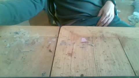 Snapshot of pup_y chatting on November 2025 09:52:01 AM pup_y online show from November 2025 09:52:01 AM