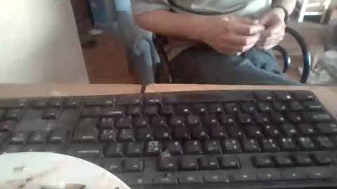 Snapshot of pup_y chatting on November 2025 03:51:01 PM pup_y online show from November 2025 03:51:01 PM