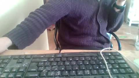 Snapshot of pup_y chatting on November 2025 08:46:02 AM pup_y online show from November 2025 08:46:02 AM