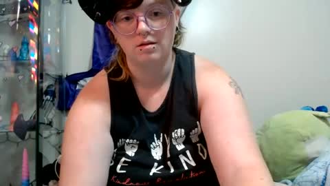 Snapshot of pupghostt chatting on June 2026 12:18:01 PM PupGhostt online show from June 2026 12:18:01 PM