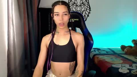 Cris online show from November 2025 03:11:02 PM