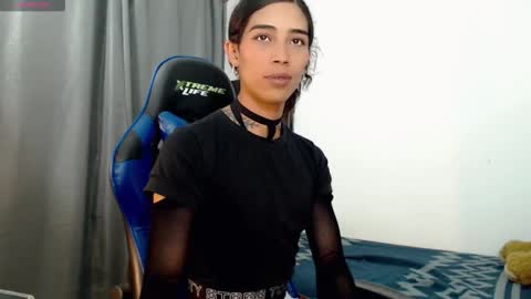 Snapshot of pupi_wolf chatting on February 2026 05:40:02 PM Cris online show from February 2026 05:40:02 PM