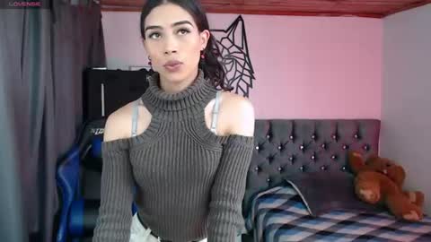 Cris online show from June 2026 04:53:02 PM
