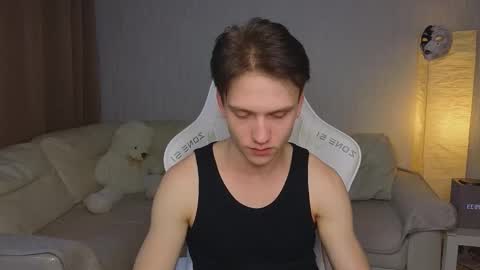 Snapshot of pupsenish chatting on October 2025 04:33:01 AM Jesse online show from October 2025 04:33:01 AM