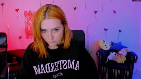 Snapshot of pure_radiance chatting on March 2026 10:10:01 AM Ask me3 online show from March 2026 10:10:01 AM