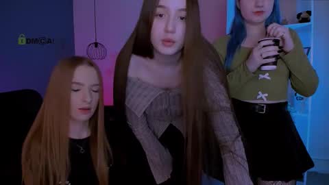 Snapshot of pure_radiance chatting on March 2026 09:58:02 AM Ask me3 online show from March 2026 09:58:02 AM