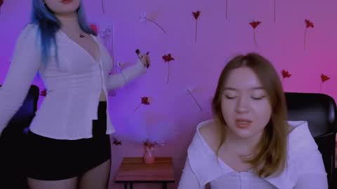 Snapshot of pure_radiance chatting on April 2026 08:59:01 AM Ask me3 online show from April 2026 08:59:01 AM