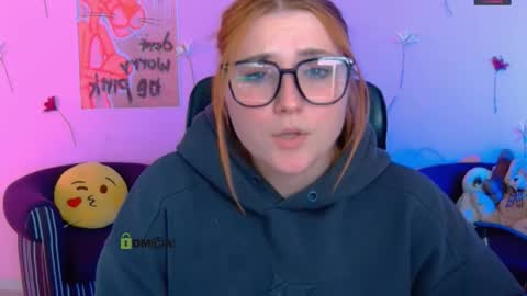 Snapshot of pure_radiance chatting on April 2026 08:50:02 AM Ask me3 online show from April 2026 08:50:02 AM