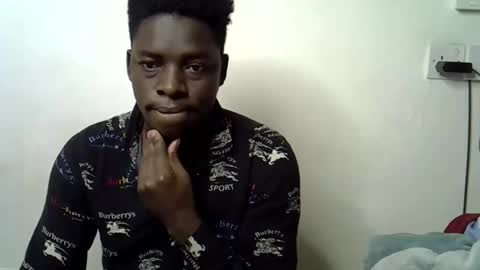 Pureblack  online show from November 2025 11:47:01 PM