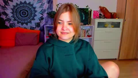 Miss Hanna online show from November 2025 12:41:02 PM