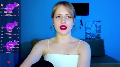 Alicia online show from March 2025 06:33:01 PM