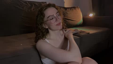 Marie online show from February 2025 09:36:02 PM