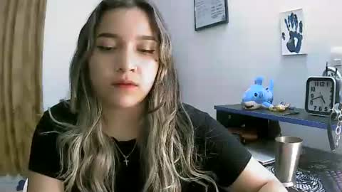 Lizzy online show from April 2026 06:30:02 AM