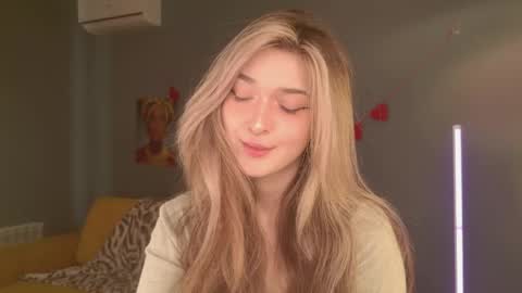 Snapshot of purple_averge chatting on March 2026 05:33:02 AM Bella online show from March 2026 05:33:02 AM