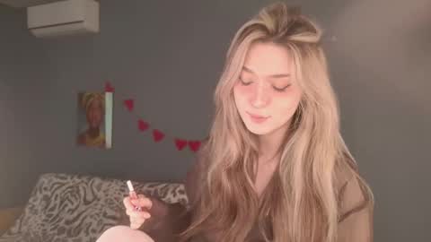 Snapshot of purple_averge chatting on March 2026 05:46:02 AM Bella online show from March 2026 05:46:02 AM