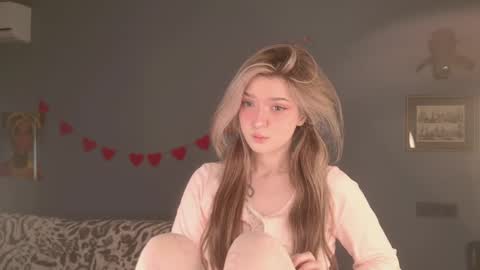 Snapshot of purple_averge chatting on March 2026 05:40:02 AM Bella online show from March 2026 05:40:02 AM