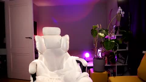 Snapshot of purple_baby chatting on July 2026 01:28:01 PM Sasha wait you here 6 of November. will celebrate my B- day online show from July 2026 01:28:01 PM