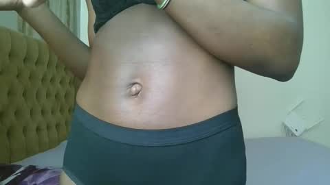 purple_honey1 online show from April 2026 06:56:01 PM