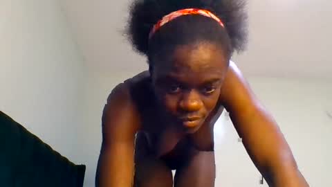 Snapshot of purple_honey2 chatting on June 2026 03:25:01 AM Honey online show from June 2026 03:25:01 AM