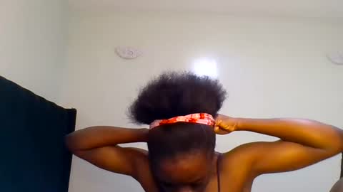 Snapshot of purple_honey2 chatting on June 2026 03:31:02 PM Honey online show from June 2026 03:31:02 PM