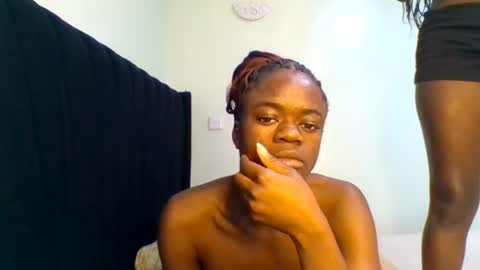 Snapshot of purple_honey2 chatting on June 2026 10:15:01 AM Honey online show from June 2026 10:15:01 AM