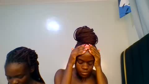 Snapshot of purple_honey2 chatting on July 2026 05:17:02 PM Honey online show from July 2026 05:17:02 PM