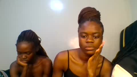 Snapshot of purple_honey2 chatting on July 2026 04:25:01 AM Honey online show from July 2026 04:25:01 AM