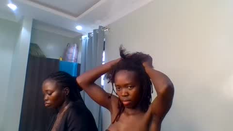 Snapshot of purple_honey2 chatting on July 2026 04:37:01 AM Honey online show from July 2026 04:37:01 AM