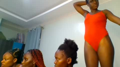 Snapshot of purple_honey2 chatting on July 2026 05:36:01 AM Honey online show from July 2026 05:36:01 AM