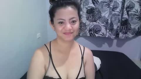 Snapshot of purpledust06 chatting on November 2025 08:18:01 AM Athena online show from November 2025 08:18:01 AM