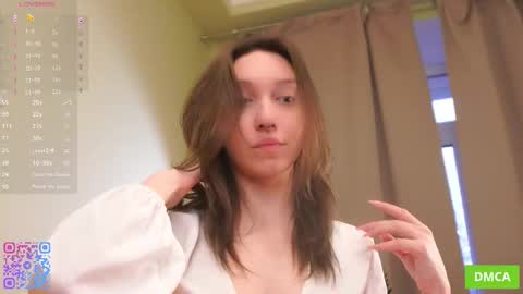 Sophie  Fav patterns 99199444press my buttons  see what happens  online show from November 2025 05:18:02 AM