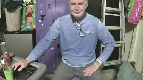 Snapshot of pussy_licker0127 chatting on December 2024 04:12:01 AM Mark online show from December 2024 04:12:01 AM