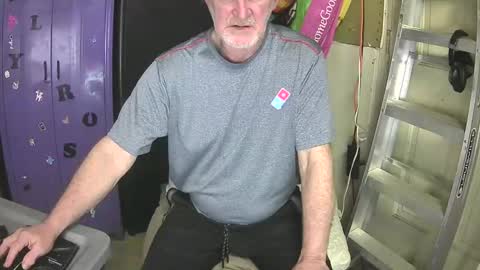 Snapshot of pussy_licker0127 chatting on March 2025 05:13:02 PM Mark online show from March 2025 05:13:02 PM