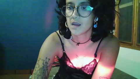 Snapshot of pussycatboy555 chatting on April 2026 03:40:02 AM pussyboy online show from April 2026 03:40:02 AM