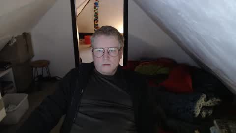 Snapshot of pussylovercb chatting on April 2026 07:47:01 AM pussylovercb online show from April 2026 07:47:01 AM