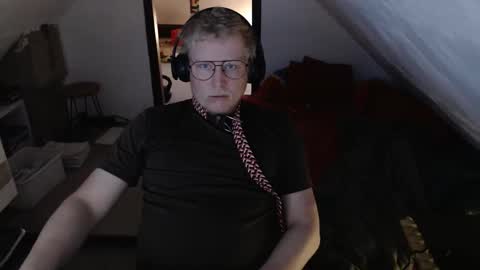 Snapshot of pussylovercb chatting on April 2026 07:04:01 AM pussylovercb online show from April 2026 07:04:01 AM