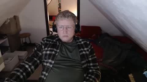 Snapshot of pussylovercb chatting on May 2026 08:53:01 AM pussylovercb online show from May 2026 08:53:01 AM