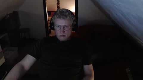 Snapshot of pussylovercb chatting on May 2026 09:20:01 PM pussylovercb online show from May 2026 09:20:01 PM