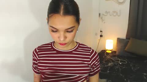 Snapshot of pussywetandwild chatting on December 2024 03:01:02 PM LHARA online show from December 2024 03:01:02 PM