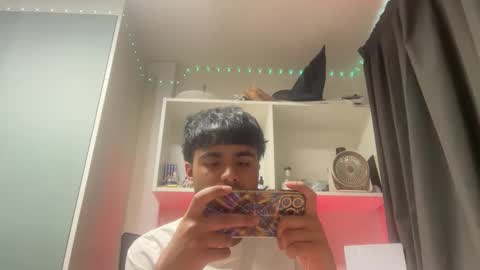 Snapshot of qosmo123 chatting on April 2026 06:08:01 AM qosmo123 online show from April 2026 06:08:01 AM