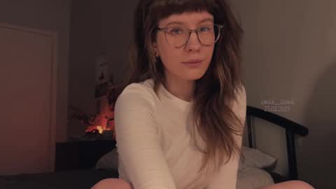    online show from February 2025 03:05:01 PM