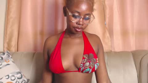 Snapshot of quaine_ryleighn chatting on January 2026 09:13:01 AM RYLEIGHN online show from January 2026 09:13:01 AM